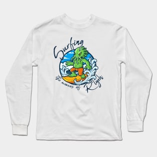 Surfing Cthulhu, perfect gift for fans of horror and surfing! Long Sleeve T-Shirt